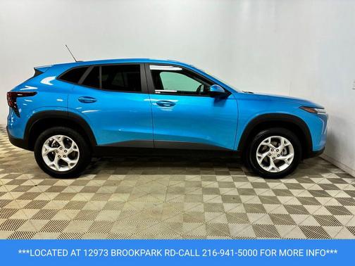 Marina Blue Metallic 2025 Chevrolet Trax LS