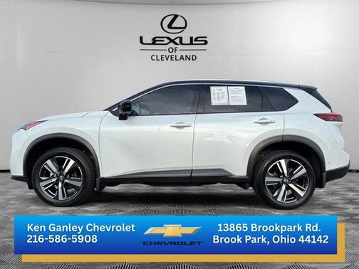 White Pearl 2025 Nissan Rogue SL
