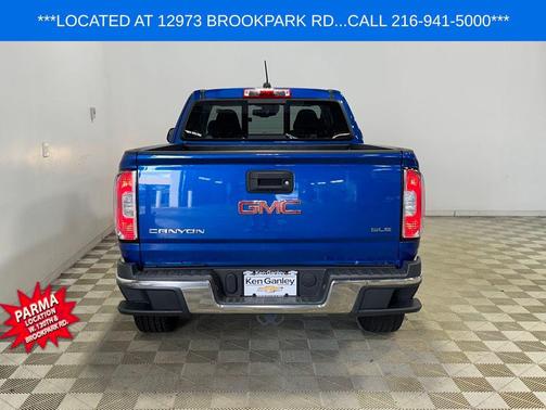 Marine Blue Metallic 2018 GMC Canyon SLE