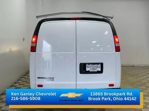 Summit White 2013 Chevrolet Express 2500 Work Van