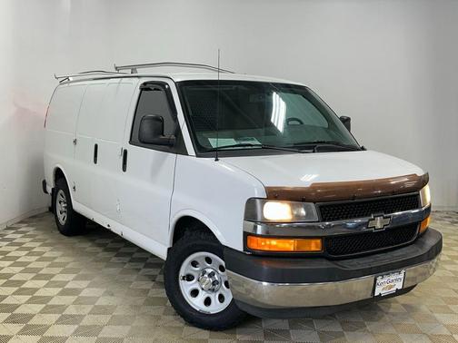 Summit White 2013 Chevrolet Express 1500 Work Van