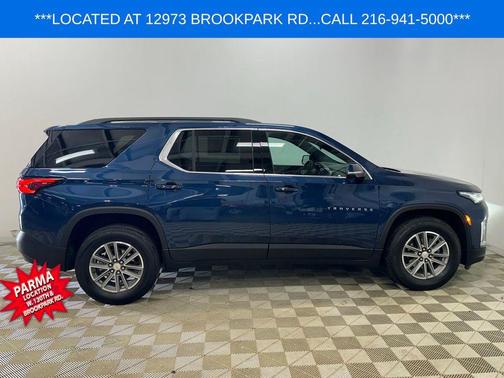 Northsky Blue Metallic 2023 Chevrolet Traverse LT Cloth