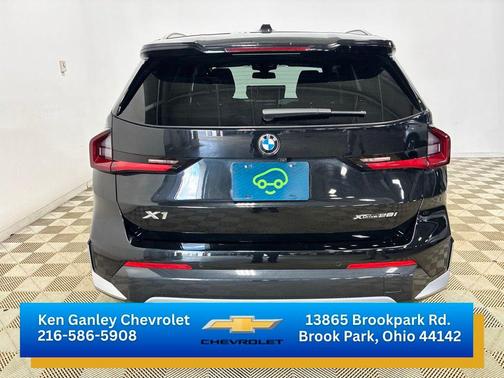Black Sapphire Metallic 2025 BMW X1 xDrive28i