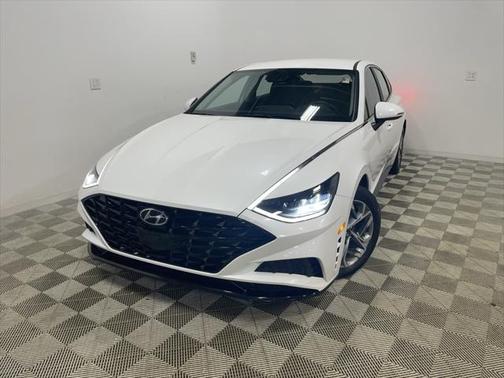 2022 Hyundai SONATA SEL