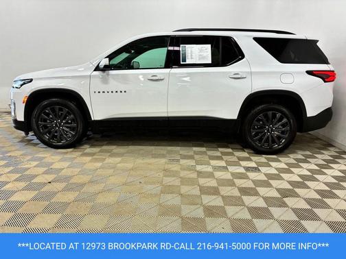 Summit White 2023 Chevrolet Traverse RS
