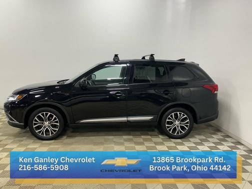 2017 Mitsubishi Outlander ES