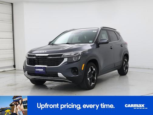 Black 2024 Kia Seltos EX