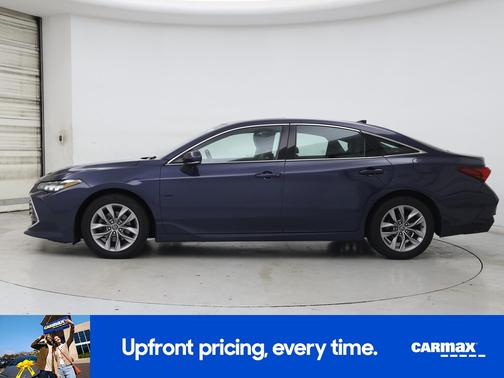 2019 Toyota Avalon XLE