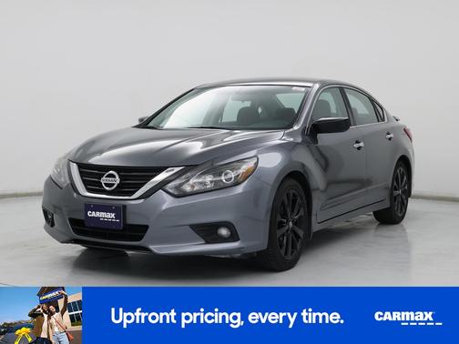 Gray 2017 Nissan Altima SR