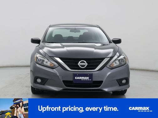 Gray 2017 Nissan Altima SR