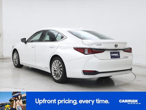 2021 Lexus ES 300h Luxury