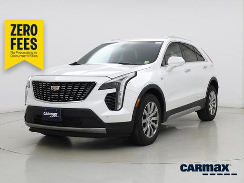 White 2019 Cadillac XT4 Luxury