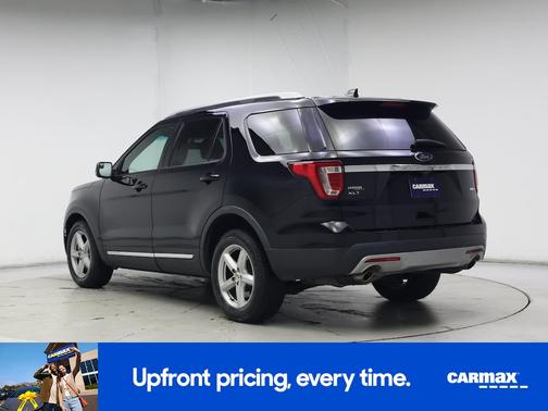 Black 2016 Ford Explorer XLT