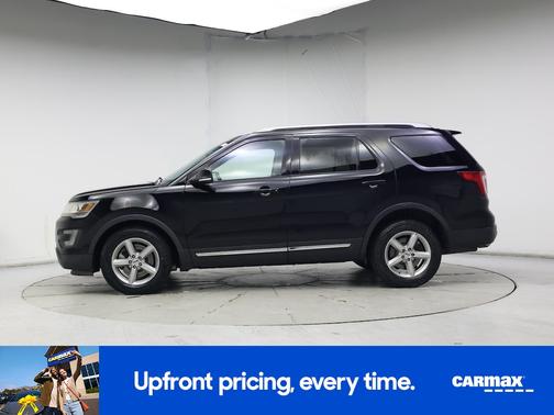 Black 2016 Ford Explorer XLT
