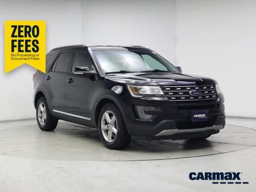 Black 2016 Ford Explorer XLT