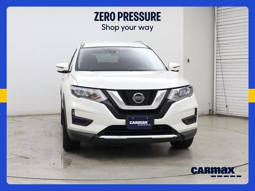 White 2020 Nissan Rogue SV