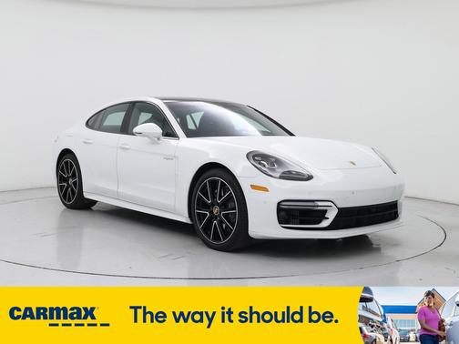 2023 Porsche Panamera E-Hybrid 4