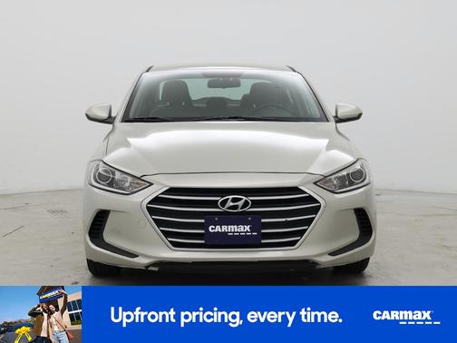 Tan 2017 Hyundai ELANTRA SE