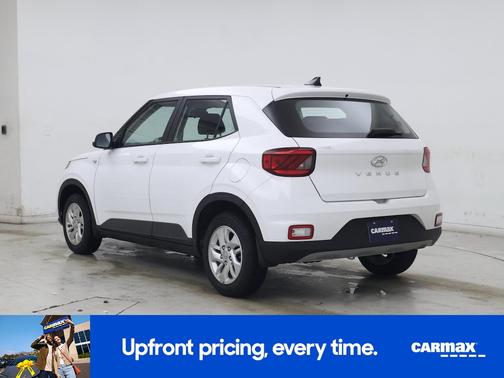 White 2021 Hyundai VENUE SE