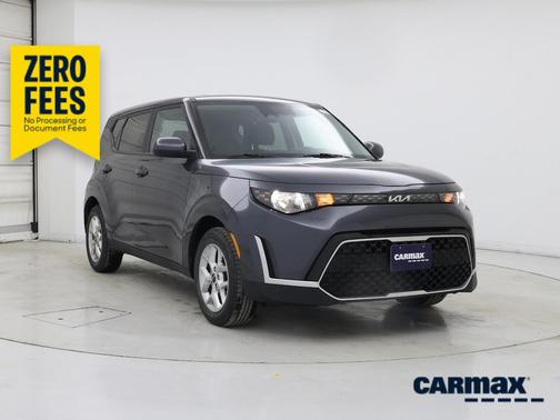 Gray 2025 Kia Soul LX