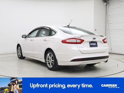 White 2016 Ford Fusion Hybrid Titanium