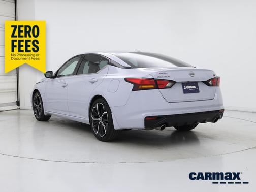 Gray 2024 Nissan Altima SR