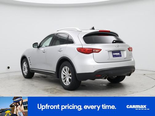 2017 INFINITI QX70 