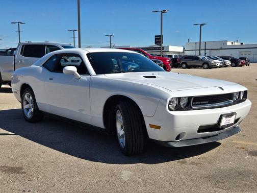 2010 Dodge Challenger SE