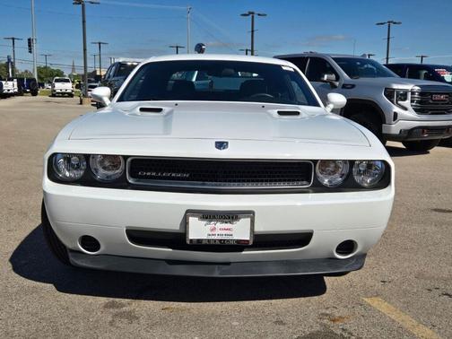 2010 Dodge Challenger SE