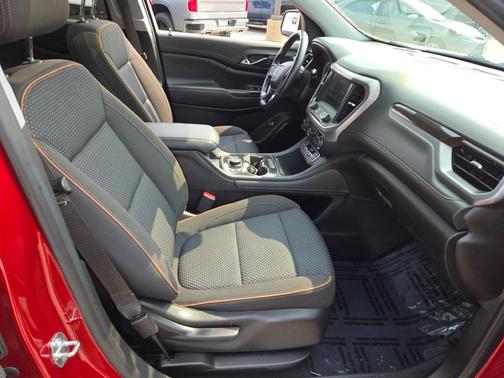 2021 GMC Acadia AWD AT4