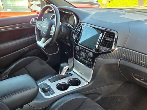 2020 Jeep Grand Cherokee SRT