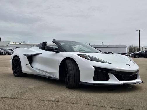 Arctic White 2023 Chevrolet Corvette Z06