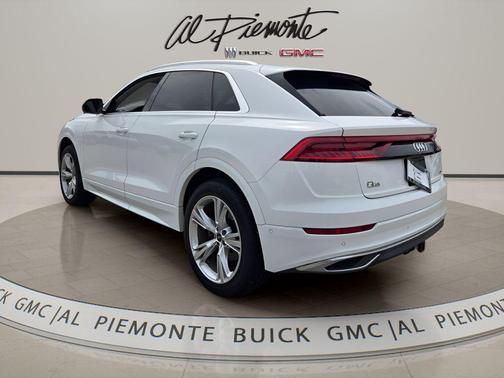 Carrara White 2022 Audi Q8 55 Premium Plus