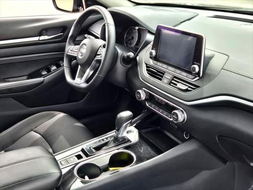 2020 Nissan Altima 2.5 SV