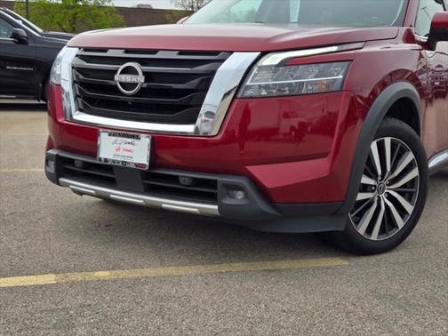 2022 Nissan Pathfinder Platinum 4WD