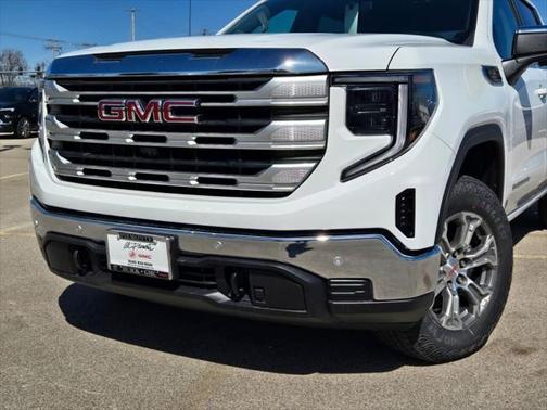 2025 GMC Sierra 1500 SLE