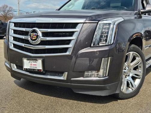 2015 Cadillac Escalade Luxury