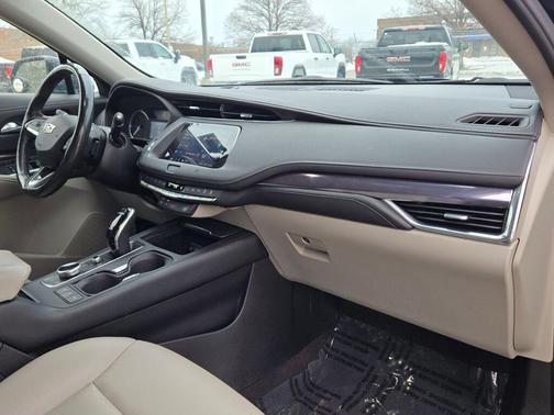 2021 Cadillac XT4 Luxury