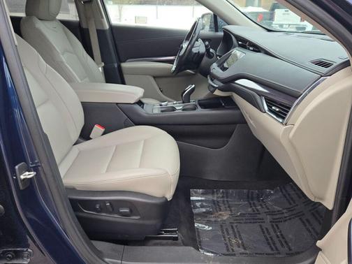 2021 Cadillac XT4 Luxury