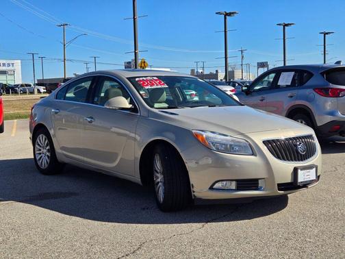 2012 Buick Regal Premium 1