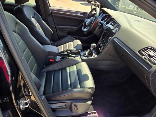 2021 Volkswagen Golf GTI 2.0T S DSG