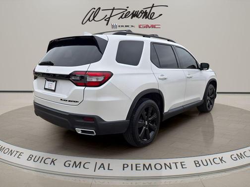 Platinum White Pearl 2025 Honda Pilot Black Edition