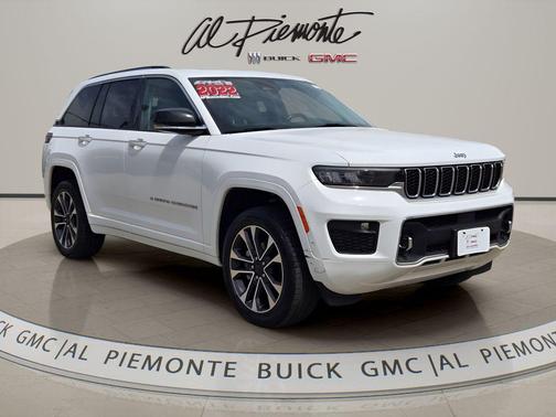 Bright White Clearcoat 2022 Jeep Grand Cherokee Overland