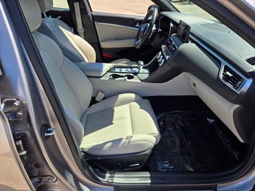 2023 Genesis G70 2.0T AWD