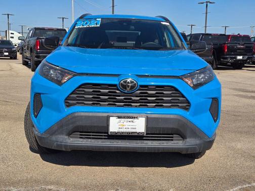 2021 Toyota RAV4 LE