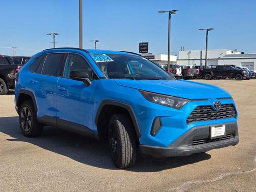 2021 Toyota RAV4 LE