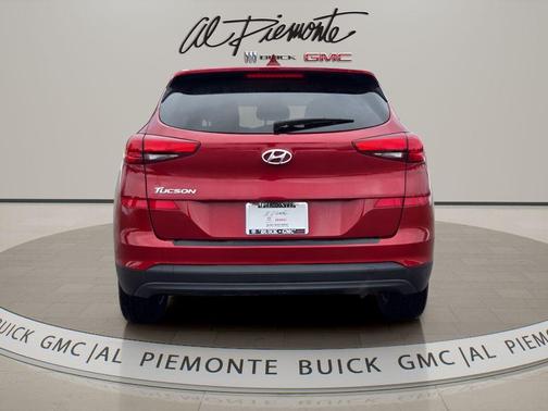 2021 Hyundai TUCSON SE