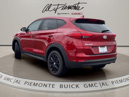 2021 Hyundai TUCSON SE