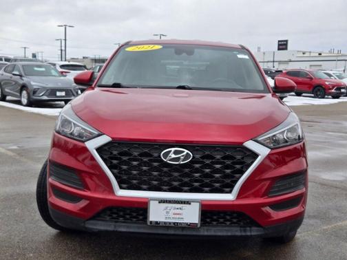 2021 Hyundai TUCSON SE