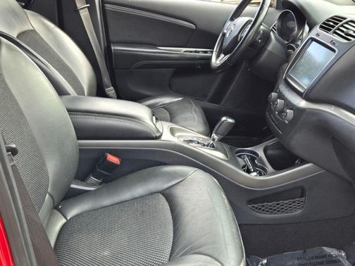 2019 Dodge Journey Crossroad